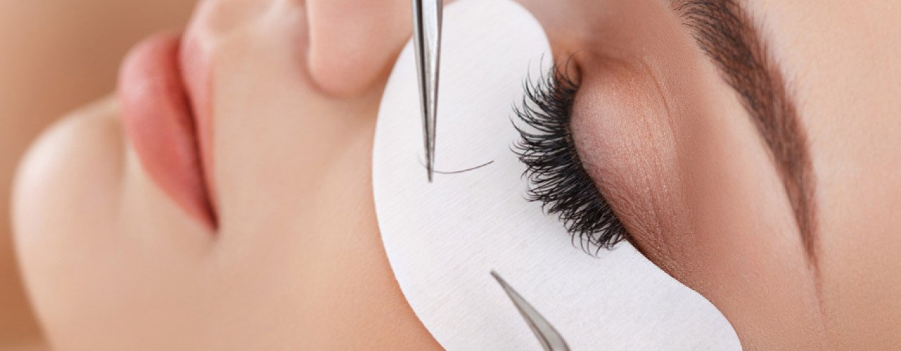 Wimpernverlängerung: Risiken und Allergien ernst nehmen
